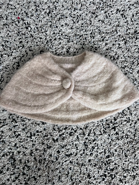 Handmade Accessories - Vintage Hand knit Cozy Knit shoulder shrug with Front Button